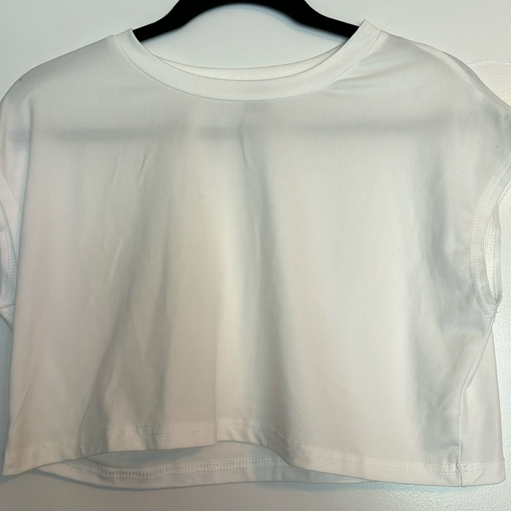 White cropped tee. Never worn!